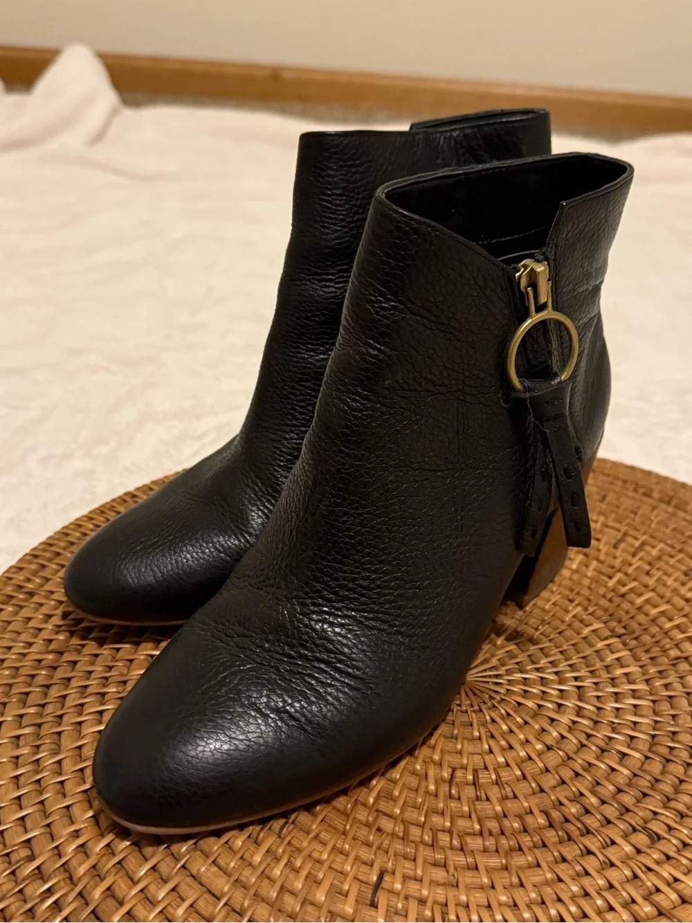 Franco Sarto smooth black